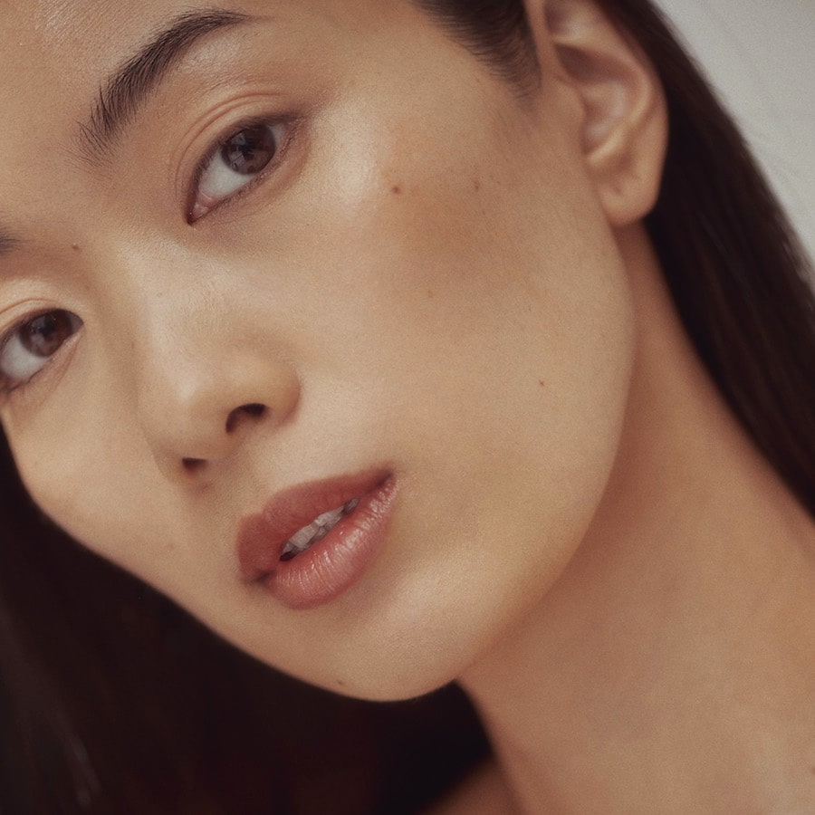 Lip-Serum-lippenserum-10-ml-henne-organics-4-min Luxury Lip Serum | HENNÈ Organics