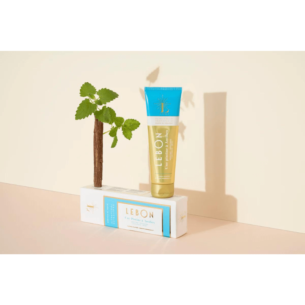 Une Piscine á Antibes Liquorice-Mint Toothpaste Une Piscine á Antibes Liquorice-Mint Toothpaste