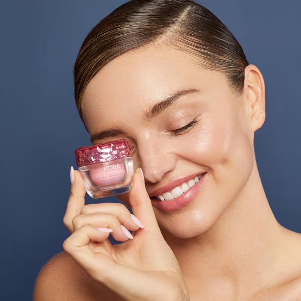 Berry Bright Vitamin C Eye Cream