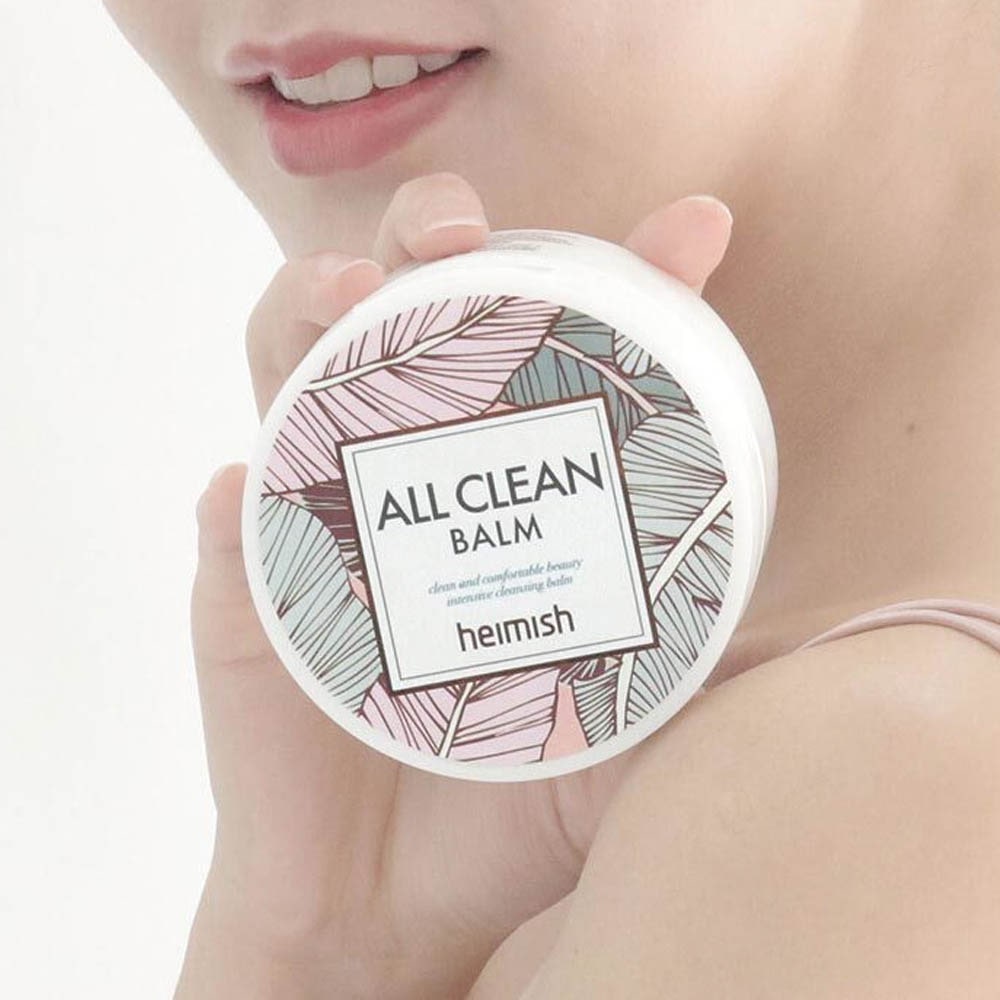 heimish-all-clean-balm-model-min