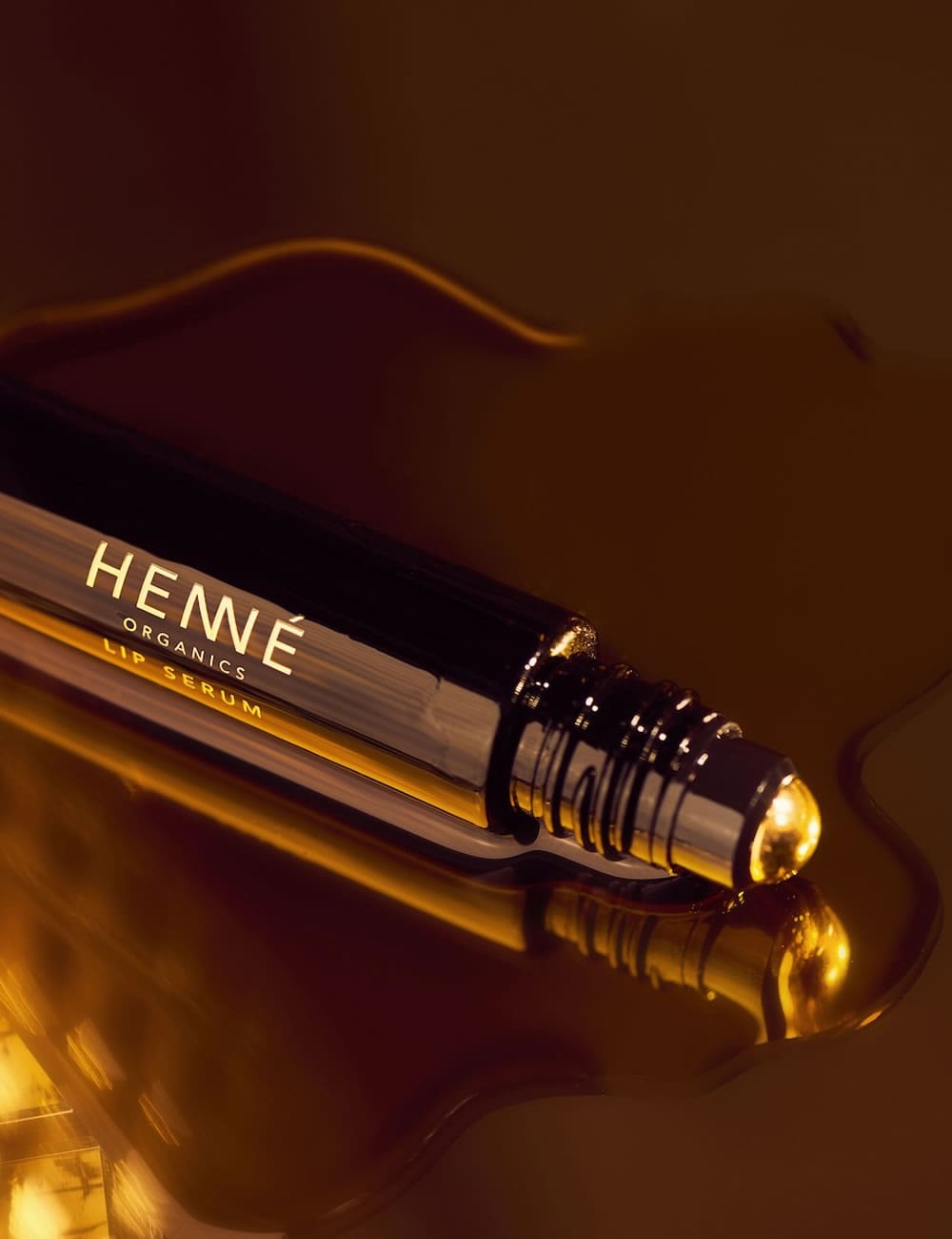Lip-Serum-lippenserum-10-ml-henne-organics-8-min Luxury Lip Serum | HENNÈ Organics