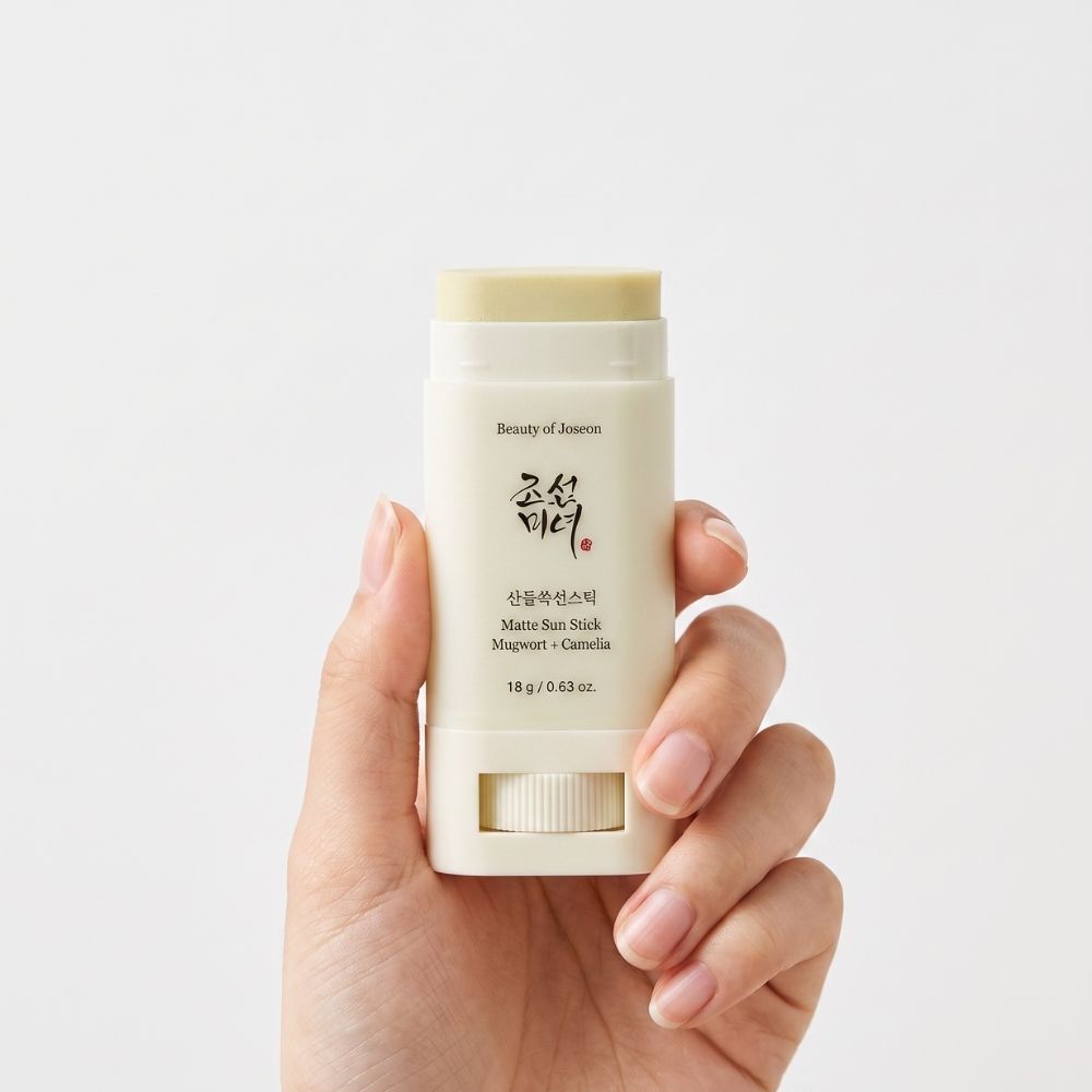 Matt Sun Stick SPF50+ PA++++ Mugwort + Camellia Matt Sun Stick SPF50+ PA++++ Mugwort + Camellia