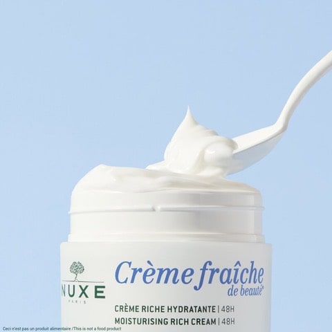 creme-fraiche-de-beaute-moisturising-rich-cream-48h-50ml_4-min