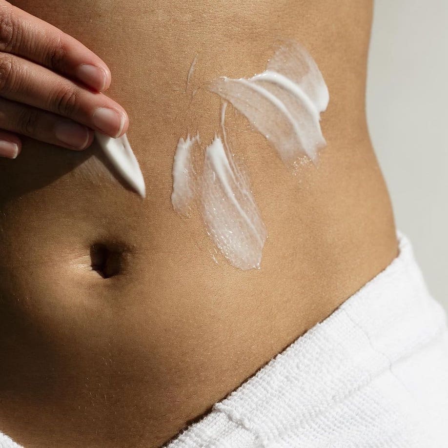 eco-by-sonya-bodymilk-coconut-model