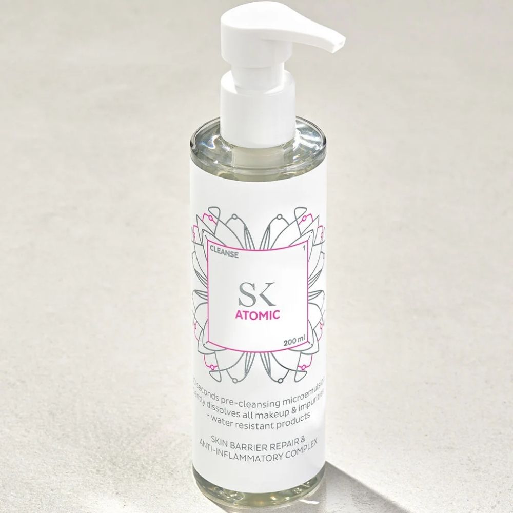 Atomic - Lightweight facial cleanser
