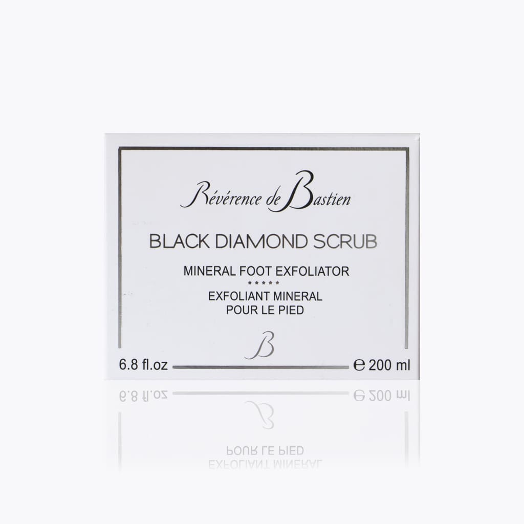 Black Diamond Scrub | Révérence de Bastien | Look Beautiful Products