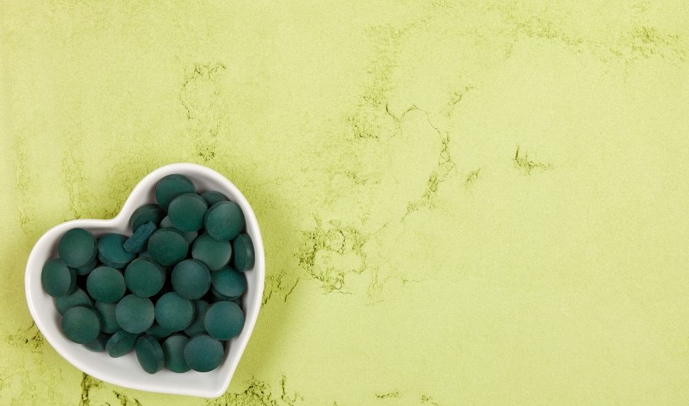 Spirulina-Algen: Proteinreiches Kraftpaket aus dem Meer