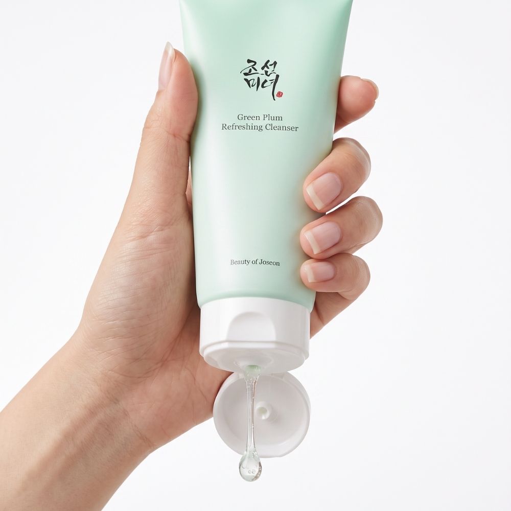 Green Plum Refreshing Cleanser