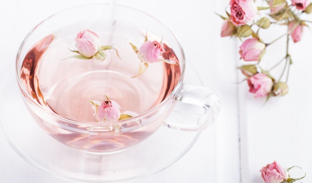 Rosenwasser fürs Gesicht